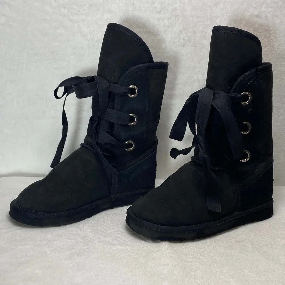 UGG Australia Black‎ Suede Sheepskin Boots Sherpa Lace Up Women Size 7